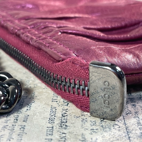 GUCCI Metallic Calfskin Galaxy Wristlet - Picture 5 of 13